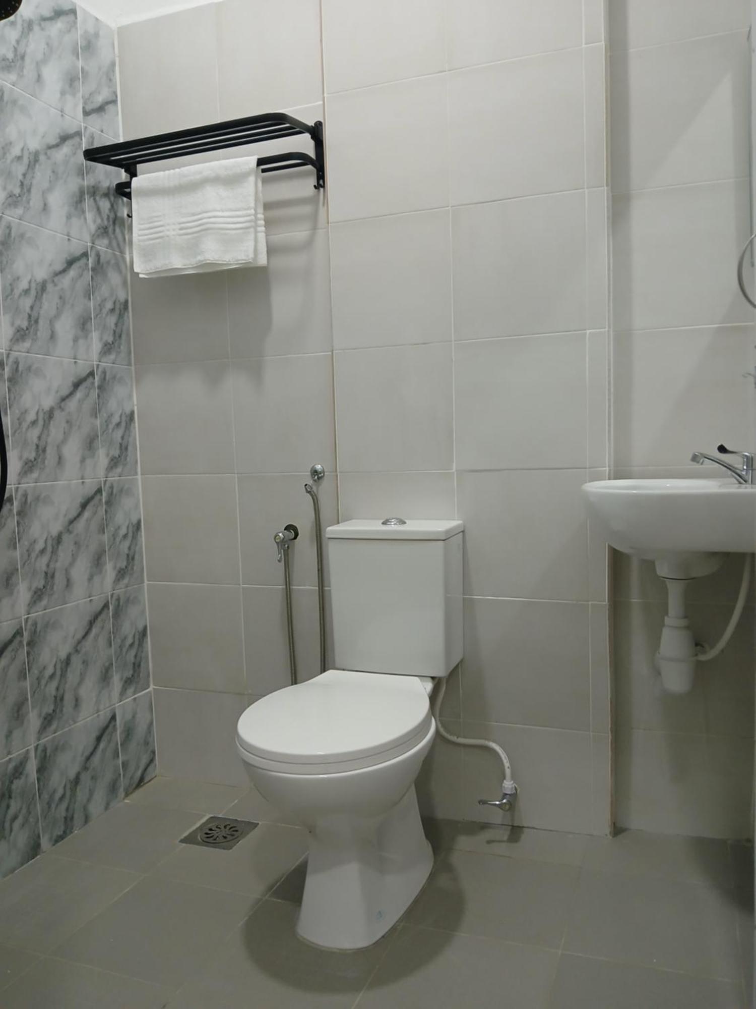 Tz Satellite Hotel, Kota Bahru Luaran gambar