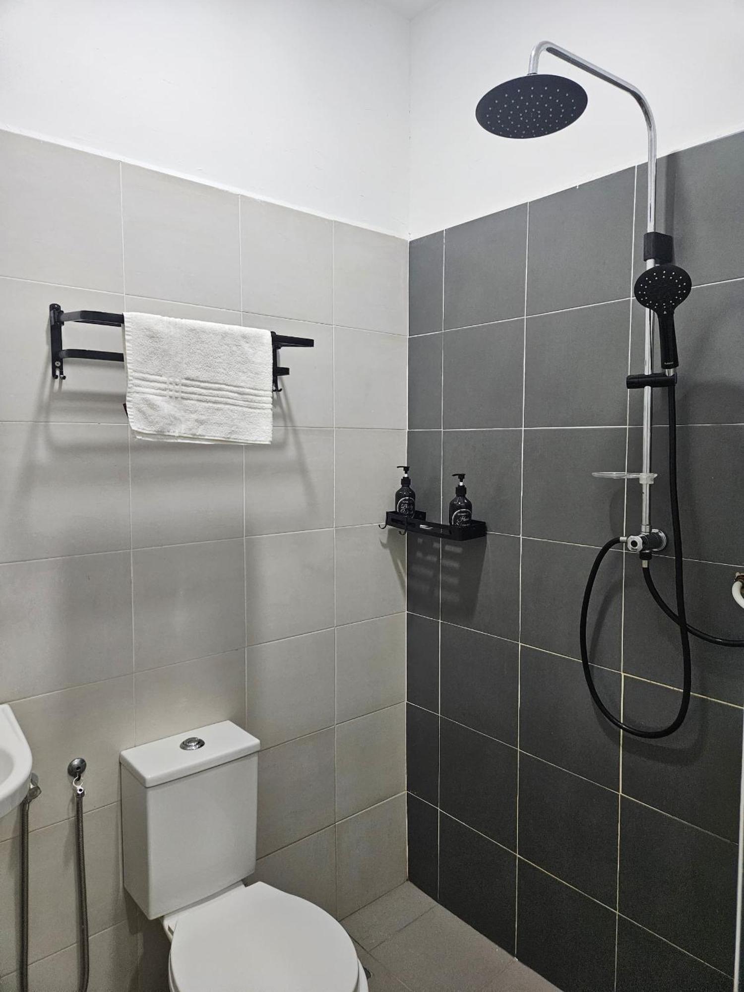 Tz Satellite Hotel, Kota Bahru Luaran gambar